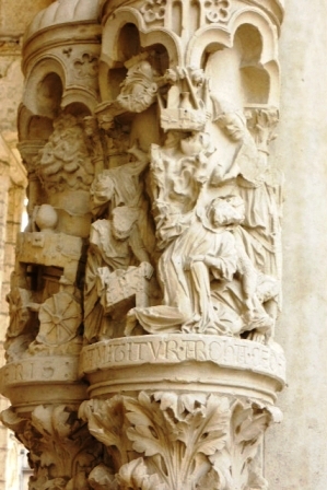 The Ark, Chartres Cathedral